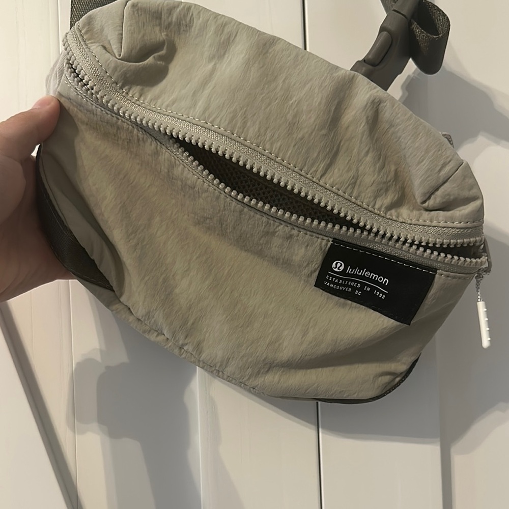 Barely used lululemon athletica tan/light army green Crossbody Bag
